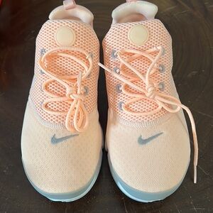 Nike Light Pink Presto Fly Crimson 6Y